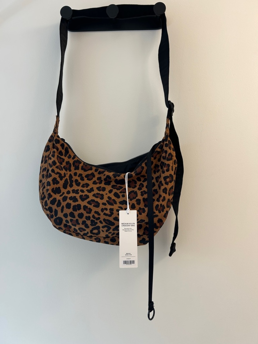 BAGGU Leopard-Print Medium Crescent Bag - NWT - Picture 3 of 5